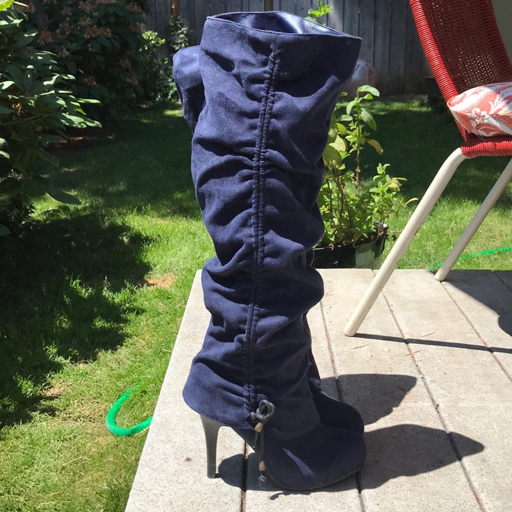 🔘 GUC - navy blue boots - size 8